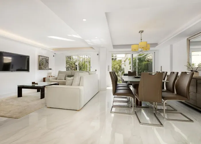 Casa Isa By Finest