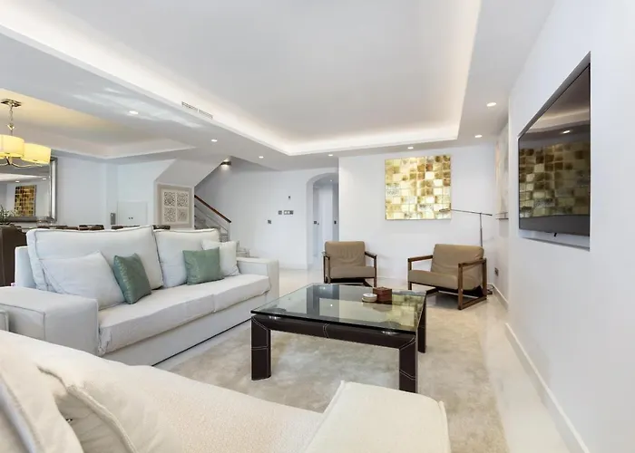 Semesterbostad Casa Isa By Finest
