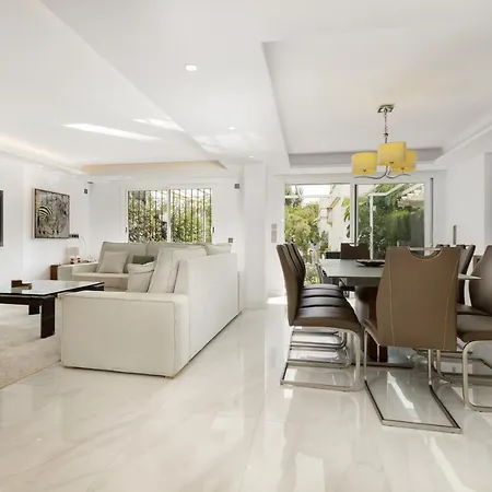Casa Isa By Finest